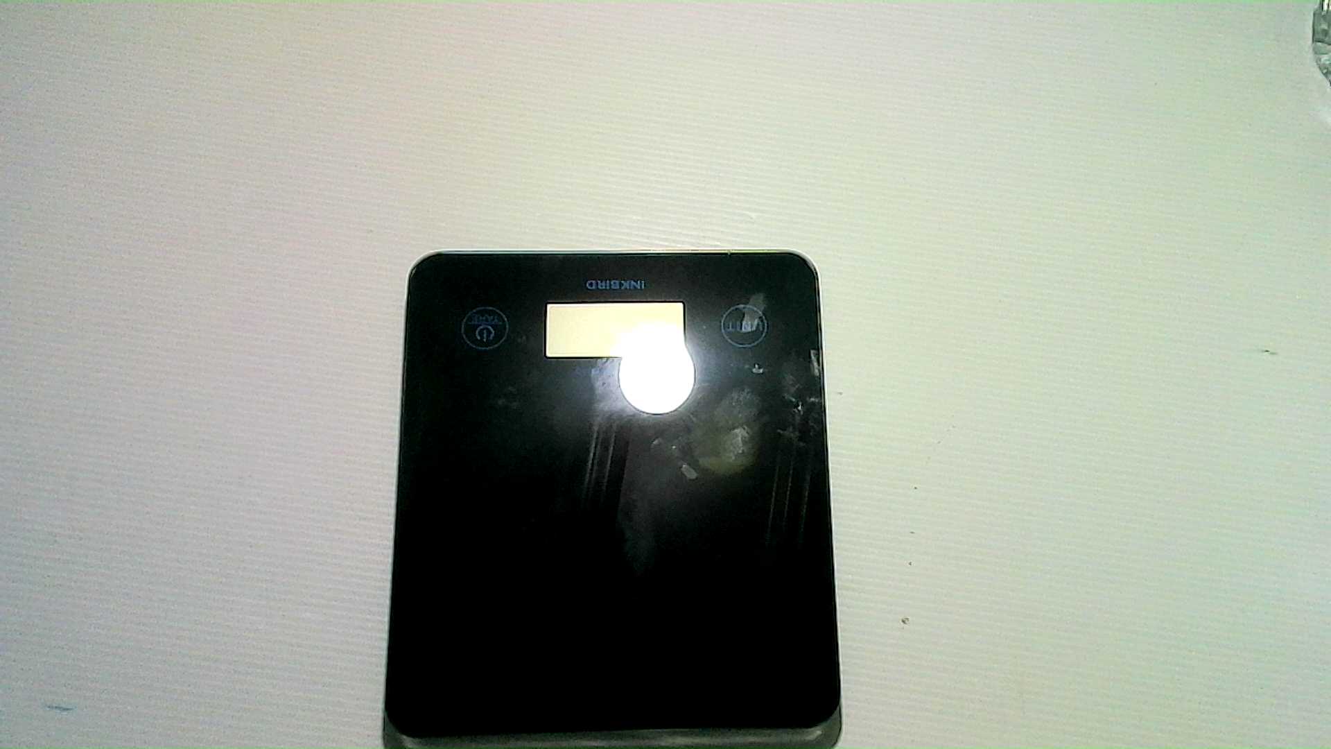 Kitchen scale without battery
