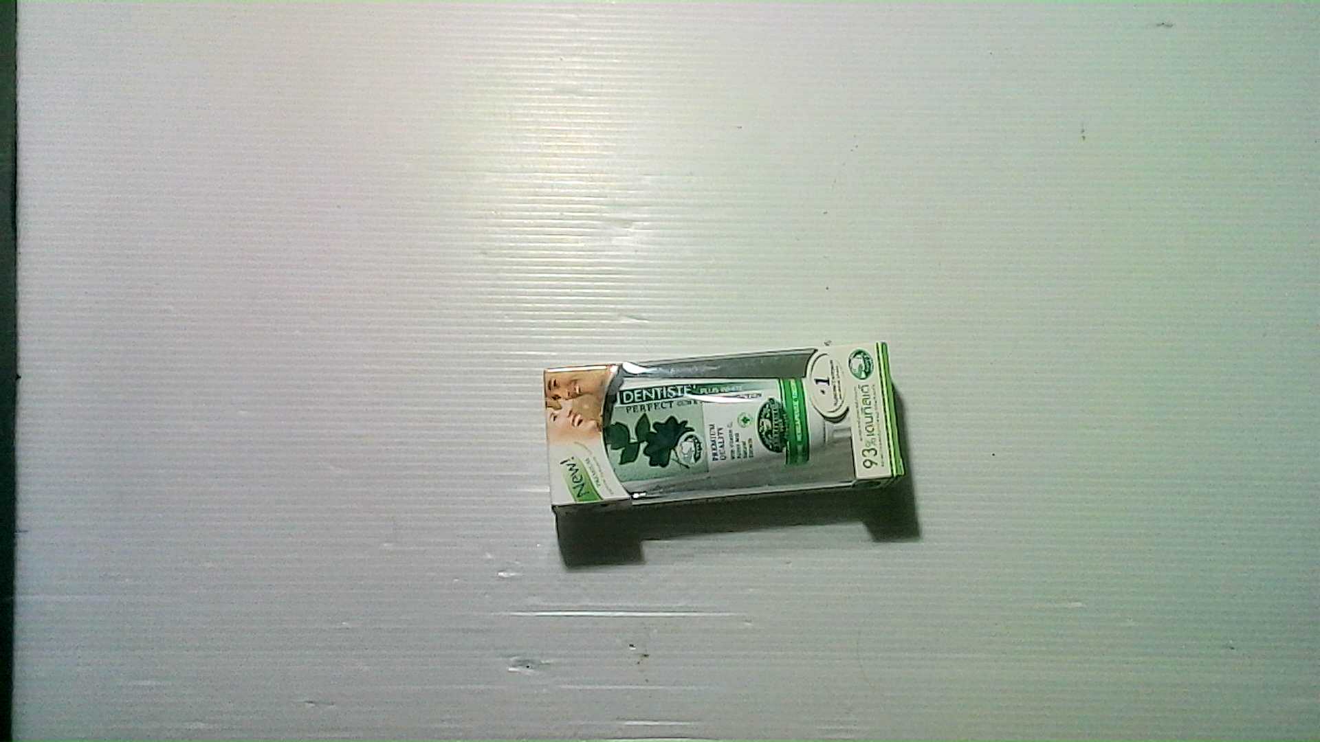 Dentiste Plus White Toothpaste