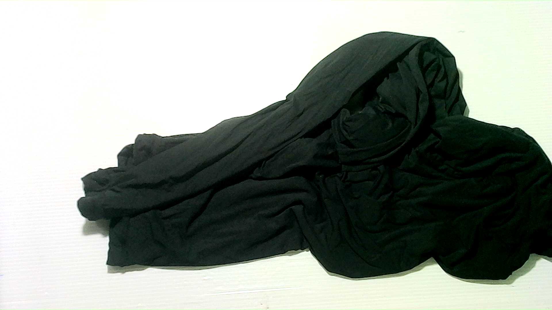 black elastic long-sleeved T-shirt